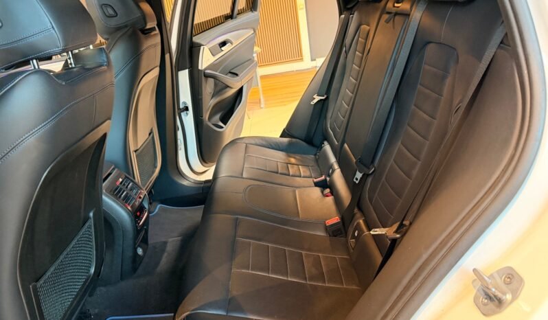 
								BMW X4 xDrive20i M Sport full									