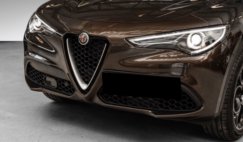 
								Alfa Romeo Stelvio 2.0 Turbo 280 ch Super AWD full									