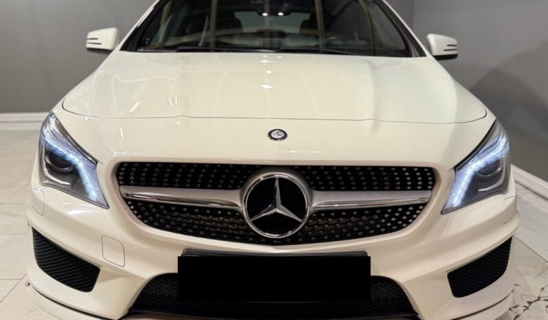 
								Mercedes-Benz CLA 180 AMG full									
