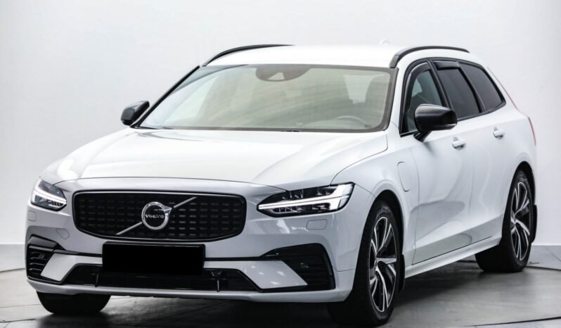 
								Volvo V90 T6 AWD R-Design full									