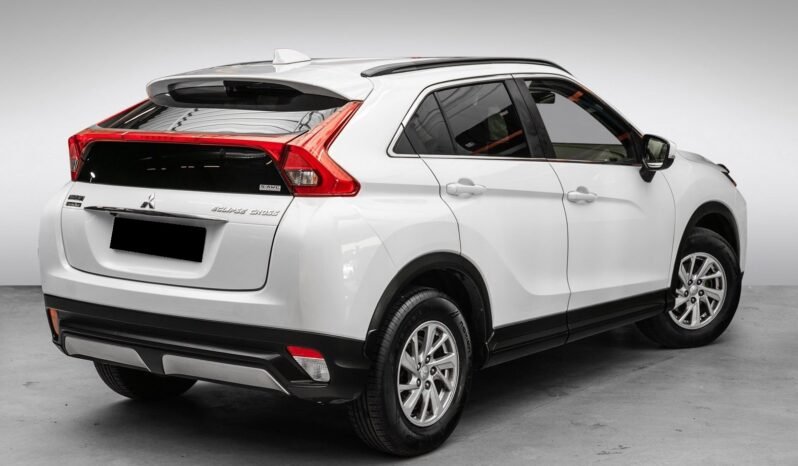 
								Mitsubishi Eclipse Cross 1.5T 163 ch 4WD full									
