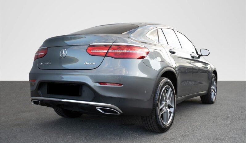 
								Mercedes-Benz GLC 250 d 4MATIC Coupé AMG full									