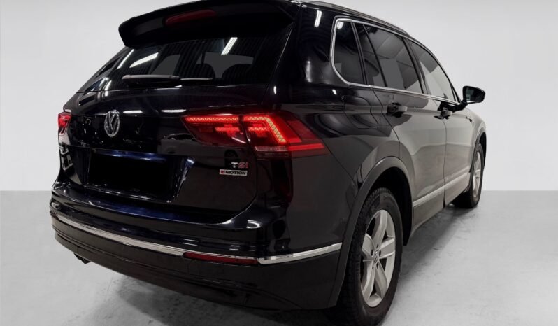 
								Volkswagen Tiguan 150 ch 4MOTION DSG R-Line full									