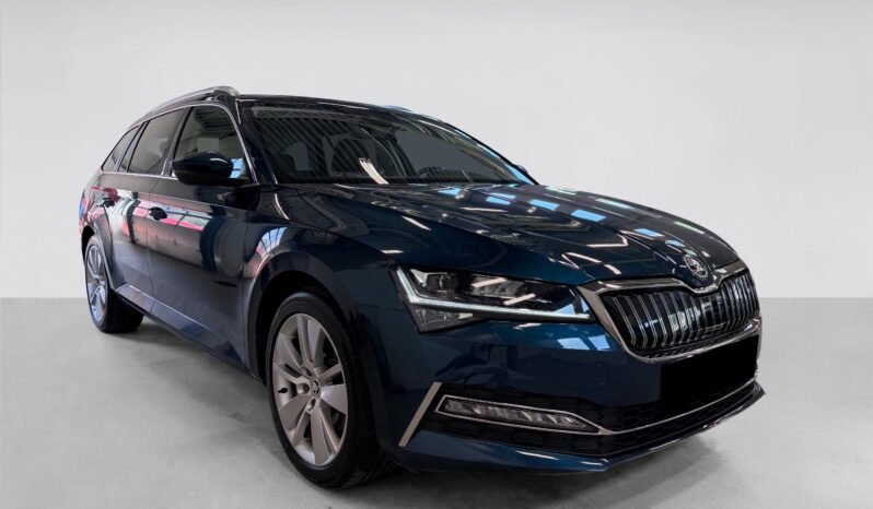 
								Škoda Superb iV Plug-in Hybrid Style full									