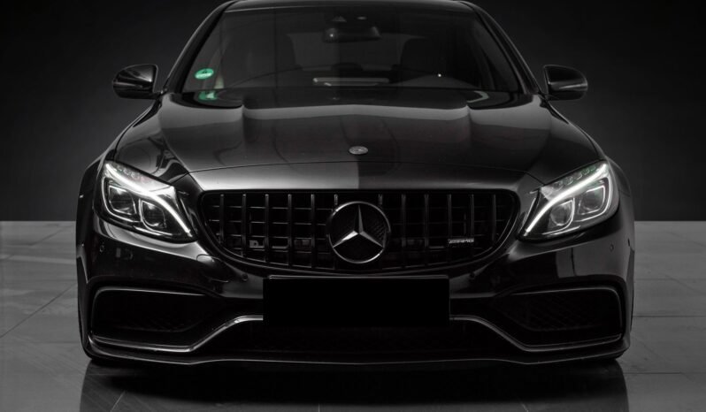 
								Mercedes-Benz C 63 S AMG 510 ch full									
