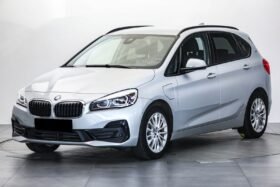 BMW 225xe iPerformance / Head-Up / Navi Plus / Caméra de recul