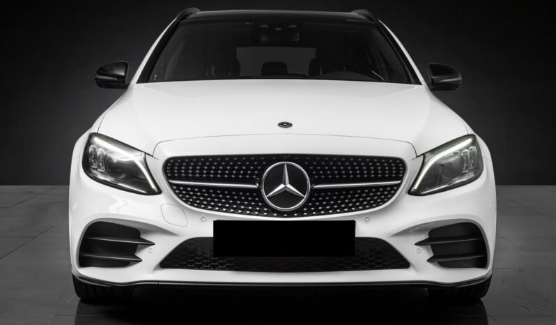 
								Mercedes-Benz C300 de 2x AMG full									