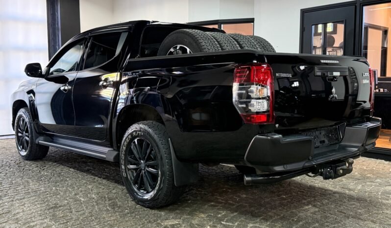 
								Mitsubishi L200 Instyle+ X-Edition full									