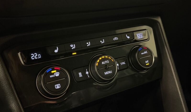 
								Volkswagen Tiguan 150 ch 4MOTION DSG R-Line full									