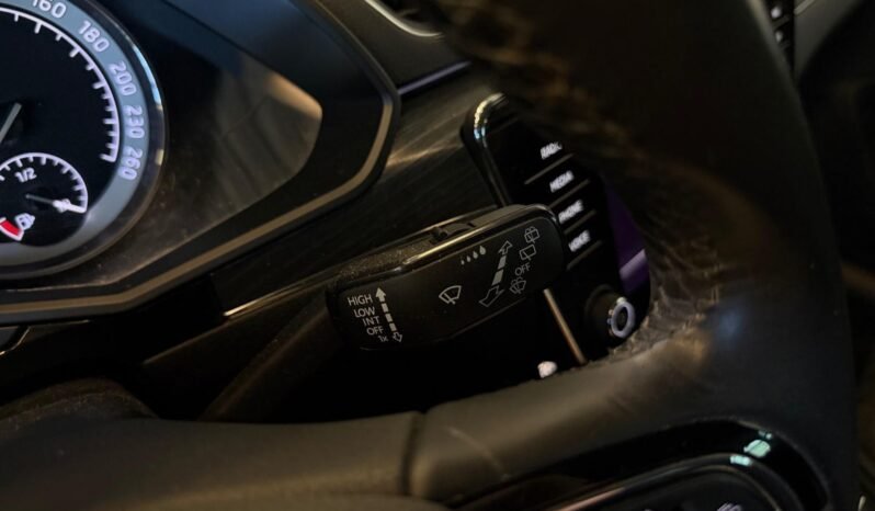 
								Škoda Superb iV Plug-in Hybrid Style full									
