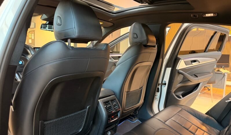 
								BMW X4 xDrive20i M Sport full									