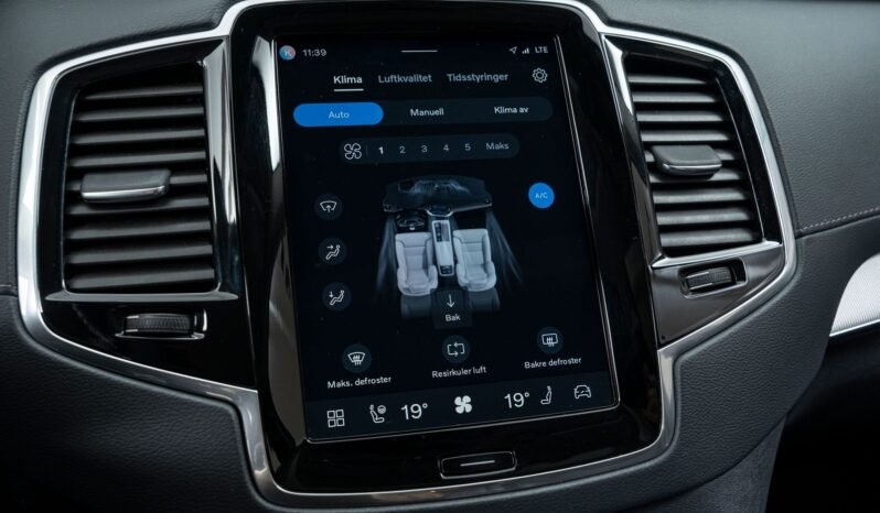 
								Volvo XC90 T8 Recharge Ultra Bright full									