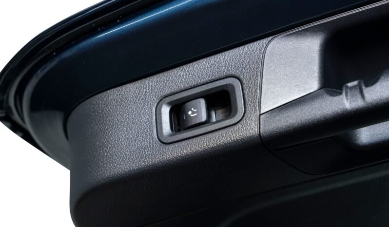 
								Mercedes-Benz B 250 e Plug-in Hybrid full									
