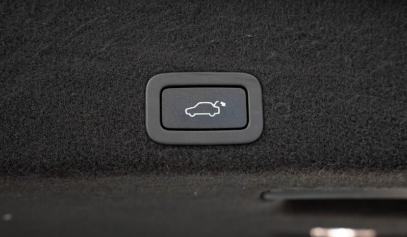 
								Volvo XC60 D5 AWD Summum full									