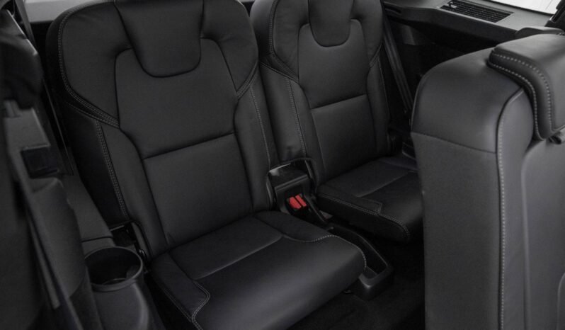 
								Volvo XC90 T8 Ultimate Dark Edition full									