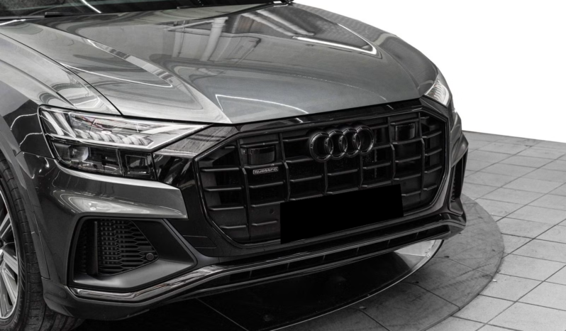 
								Audi Q8 60 TFSI e quattro S line full									