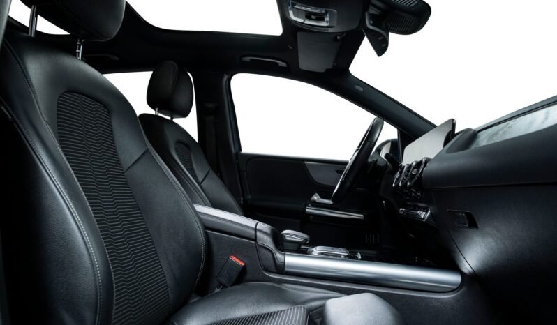 
								Mercedes-Benz B 250 e Plug-in Hybrid full									