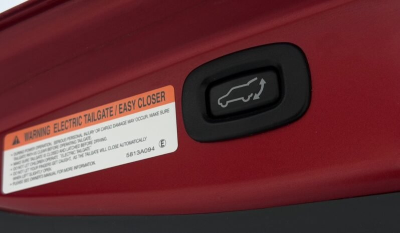 
								Mitsubishi Outlander PHEV S-Edition full									
