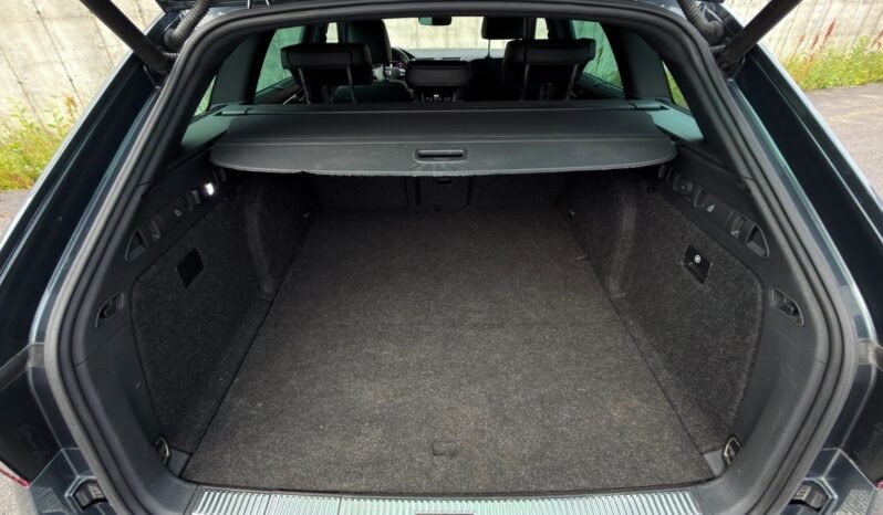 
								Škoda Superb 1.4 TSI iV Laurin & Klement (L&K) full									