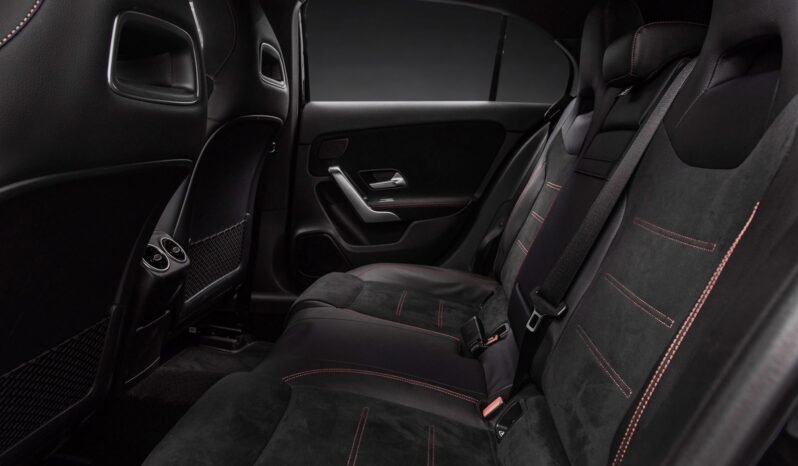 
								Mercedes-Benz A 220 4MATIC 2x AMG full									