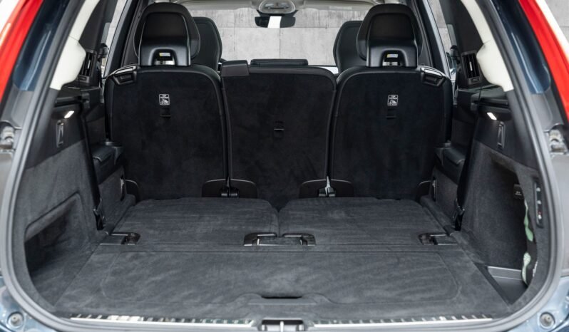 
								Volvo XC90 T8 Recharge Ultra Bright full									