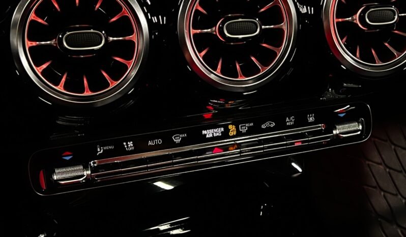 
								Mercedes-Benz CLA 250 e AMG Line / 2x AMG full									