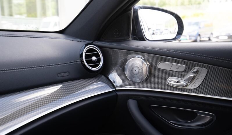 
								Mercedes-Benz E 43 AMG 4MATIC full									