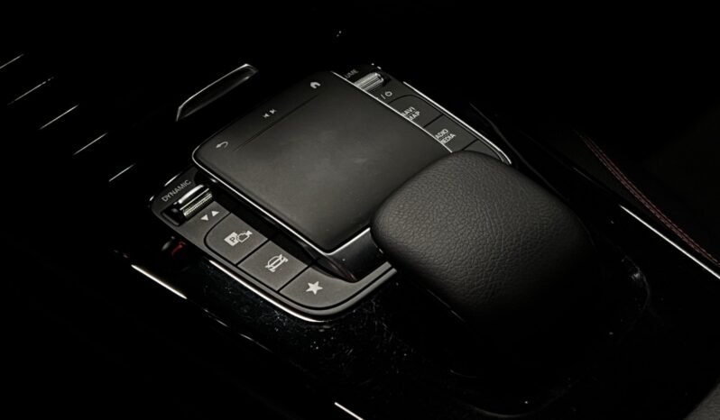 
								Mercedes-Benz CLA 250 e AMG Line / 2x AMG full									