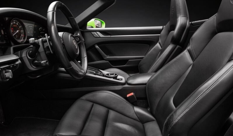 
								Porsche 911 Carrera S Cabriolet full									