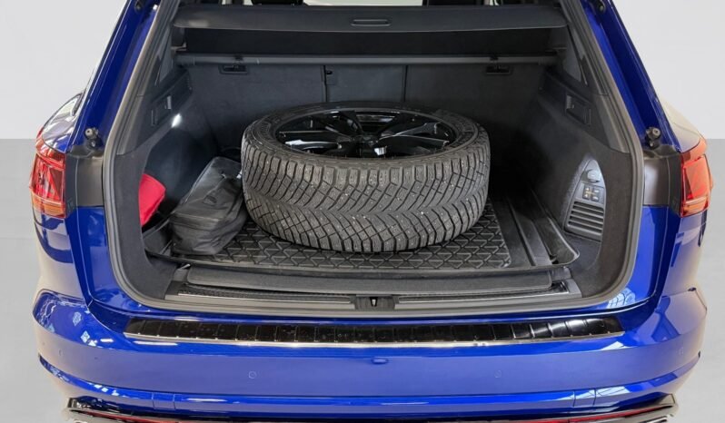 
								Volkswagen Touareg R eHYBRID V6 4MOTION full									