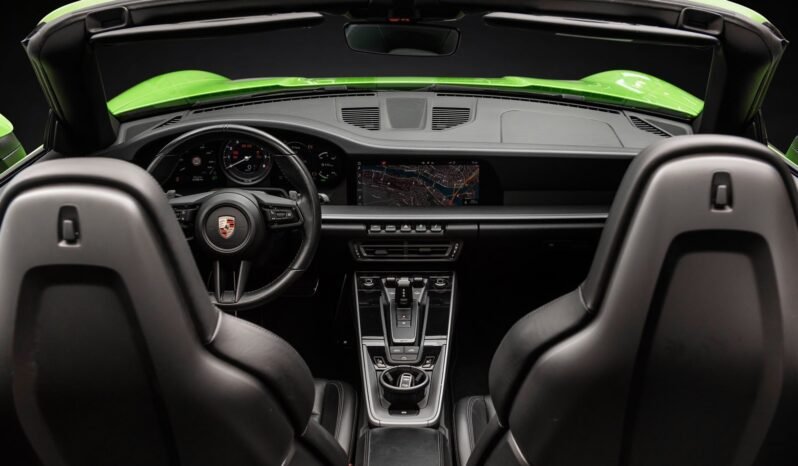 
								Porsche 911 Carrera S Cabriolet full									
