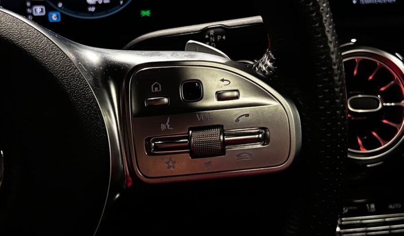 
								Mercedes-Benz CLA 250 e AMG Line / 2x AMG full									