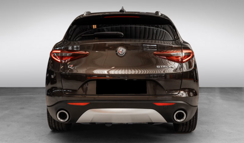 
								Alfa Romeo Stelvio 2.0 Turbo 280 ch Super AWD full									