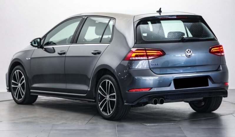
								Volkswagen Golf VII GTE Facelift full									