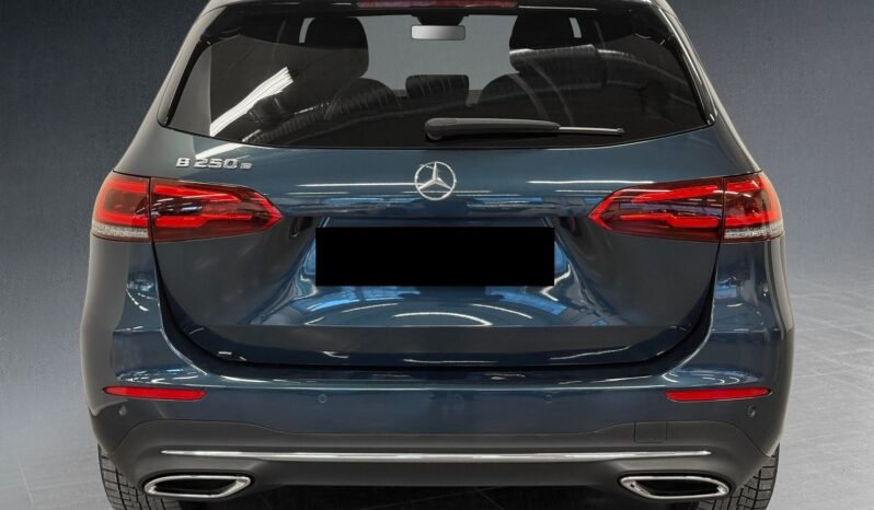 
								Mercedes-Benz B 250 e Plug-in Hybrid full									