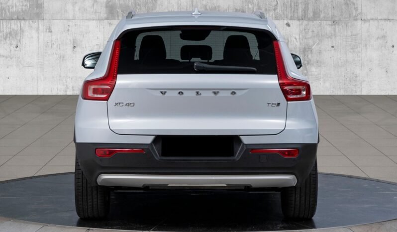 
								Volvo XC40 T5 Twin Engine Momentum full									