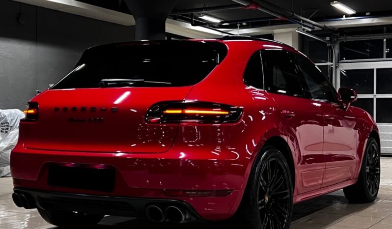 
								Porsche Macan GTS full									