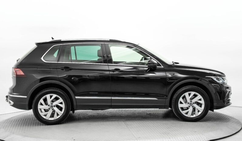 
								Volkswagen Tiguan 2.0 TDI 4Motion DSG full									