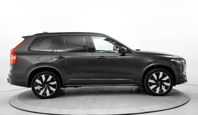 
								Volvo XC90 T8 Ultimate Dark Edition full									