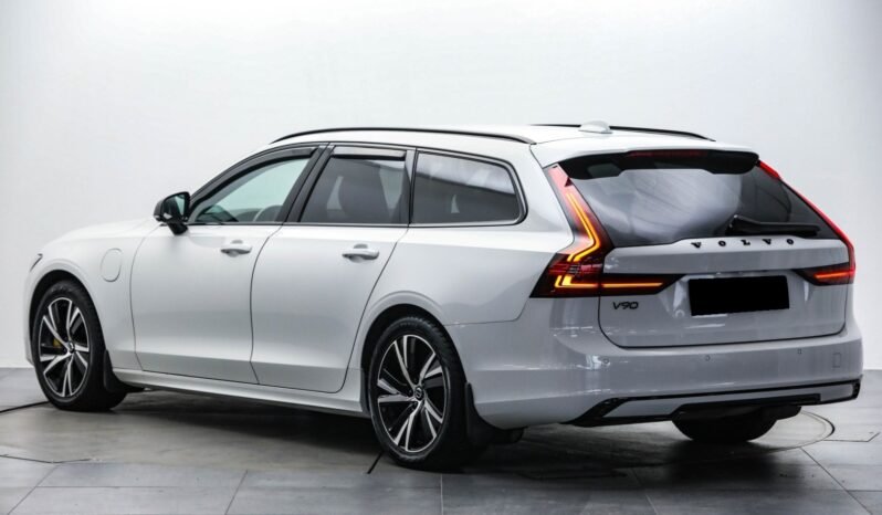 
								Volvo V90 T6 AWD R-Design full									