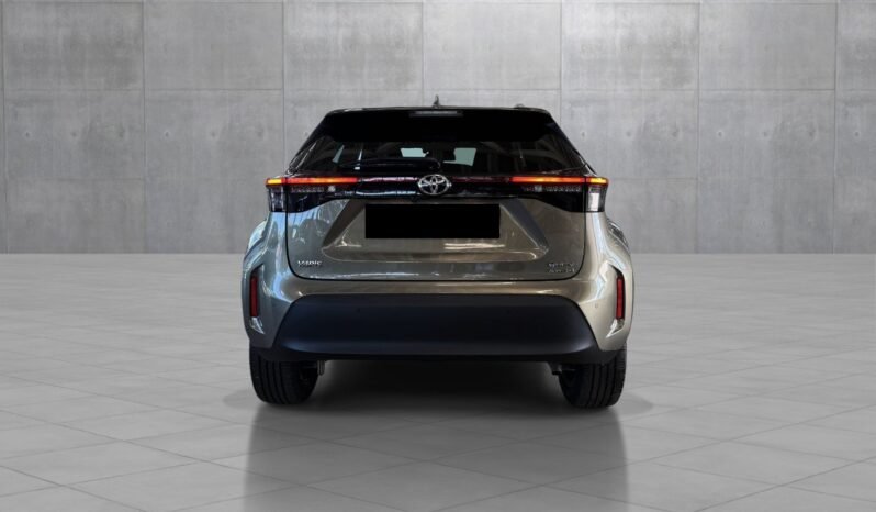 
								Toyota Yaris Cross 1.5 Hybrid AWD-i Active Tech full									