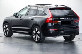 Volvo XC60 T6 AWD Ultra Dark — Plug-in Hybrid
