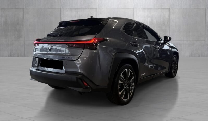 
								Lexus UX 250h AWD Luxury full									