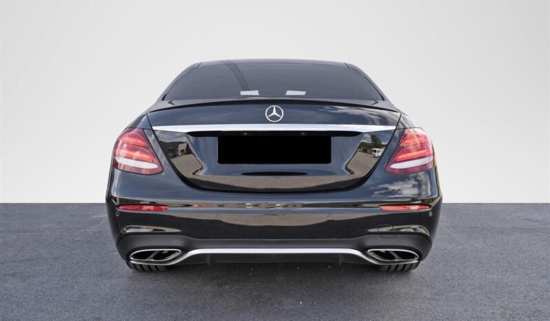 
								Mercedes-Benz E 43 AMG 4MATIC full									