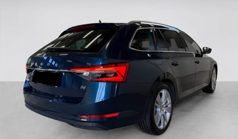 
								Škoda Superb iV Plug-in Hybrid Style full									
