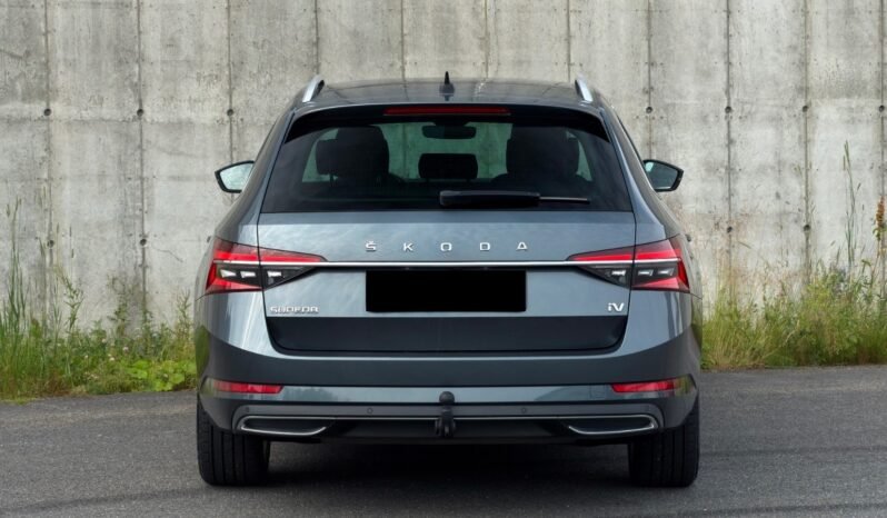 
								Škoda Superb 1.4 TSI iV Laurin & Klement (L&K) full									