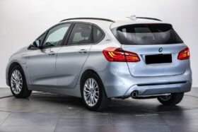 BMW 225xe iPerformance / Head-Up / Navi Plus / Caméra de recul