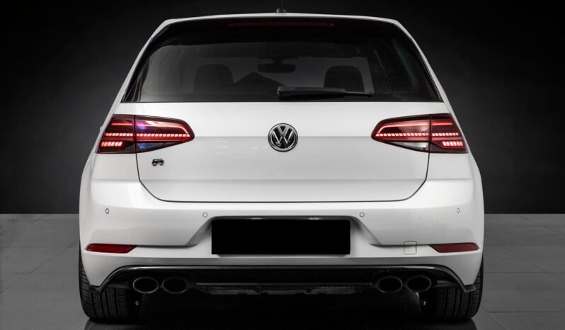 
								Volkswagen Golf VII Facelift R full									