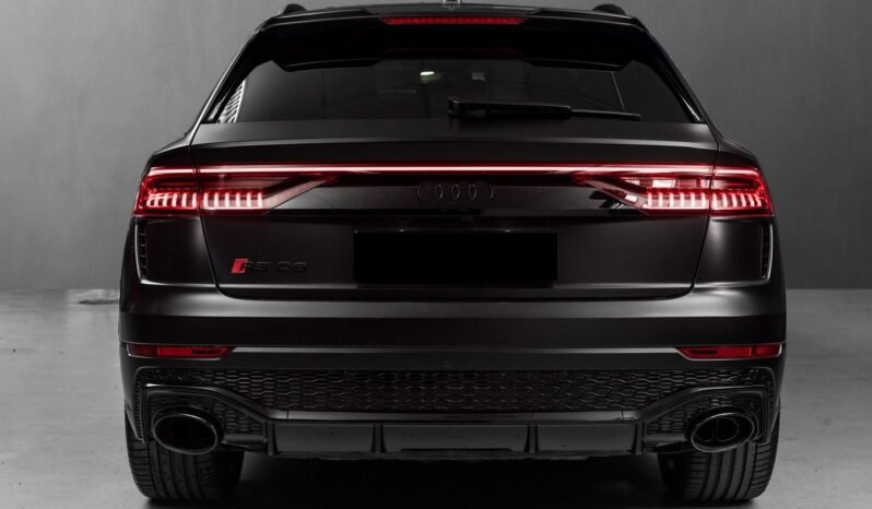 
								Audi RS Q8 full									