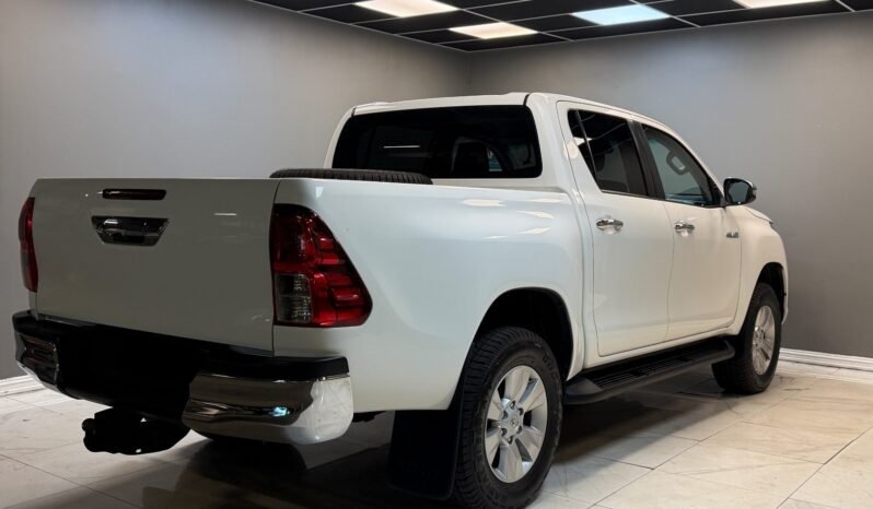 
								Toyota HiLux 2.4 D-4D 150 ch full									